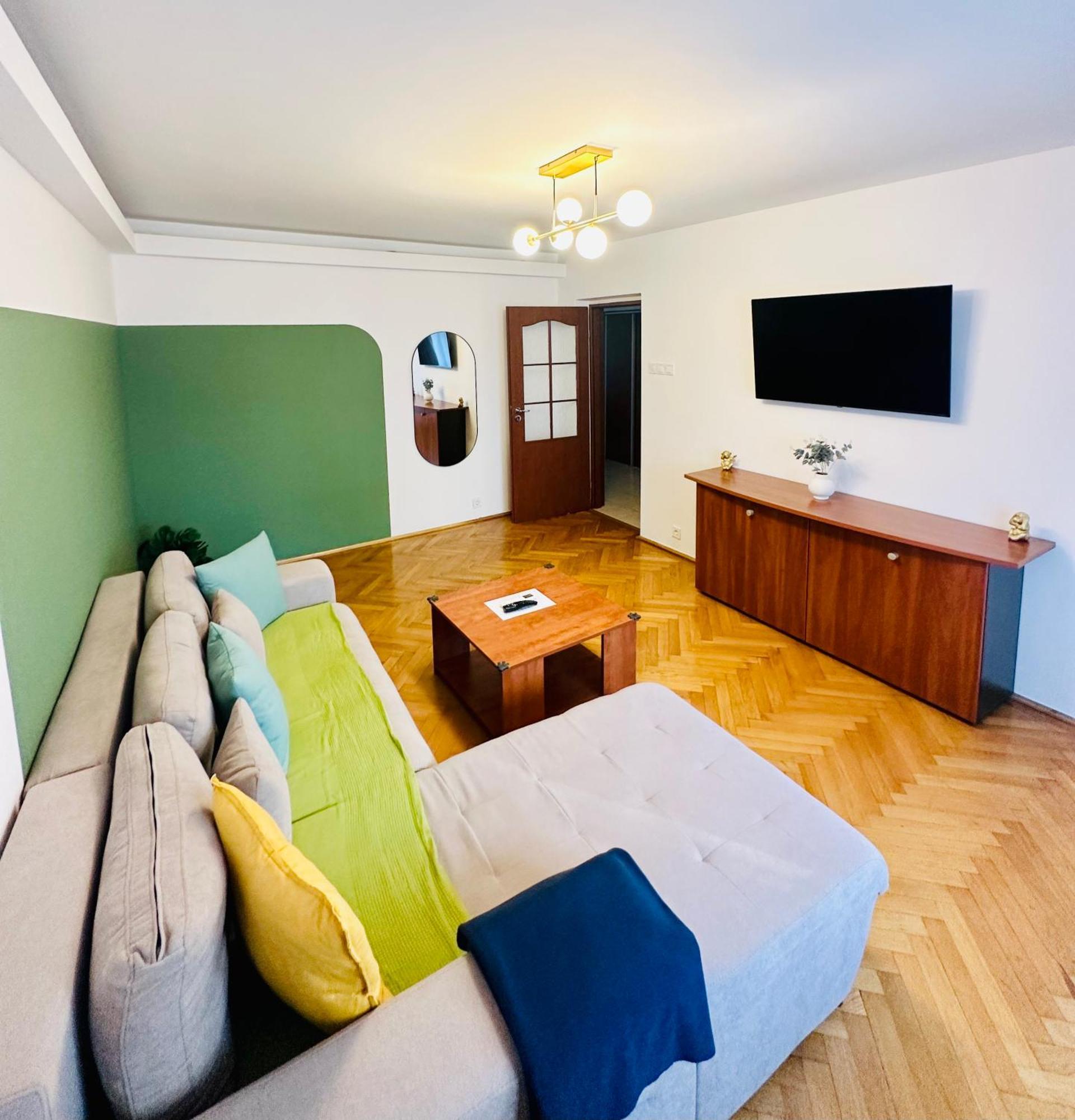 Tranquil Unirii Residence - Elegant & Spacious Living With Parking Steps From Parliament Bucharest Exterior photo